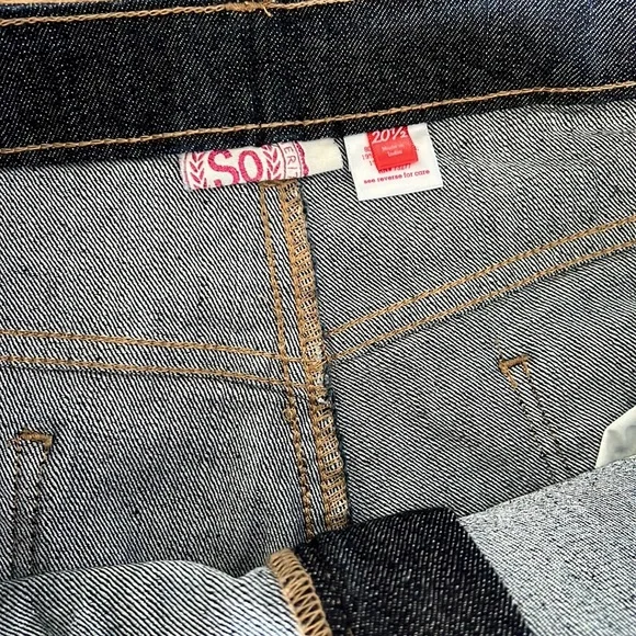 Jean shorts NWOT - Picture 2 of 4